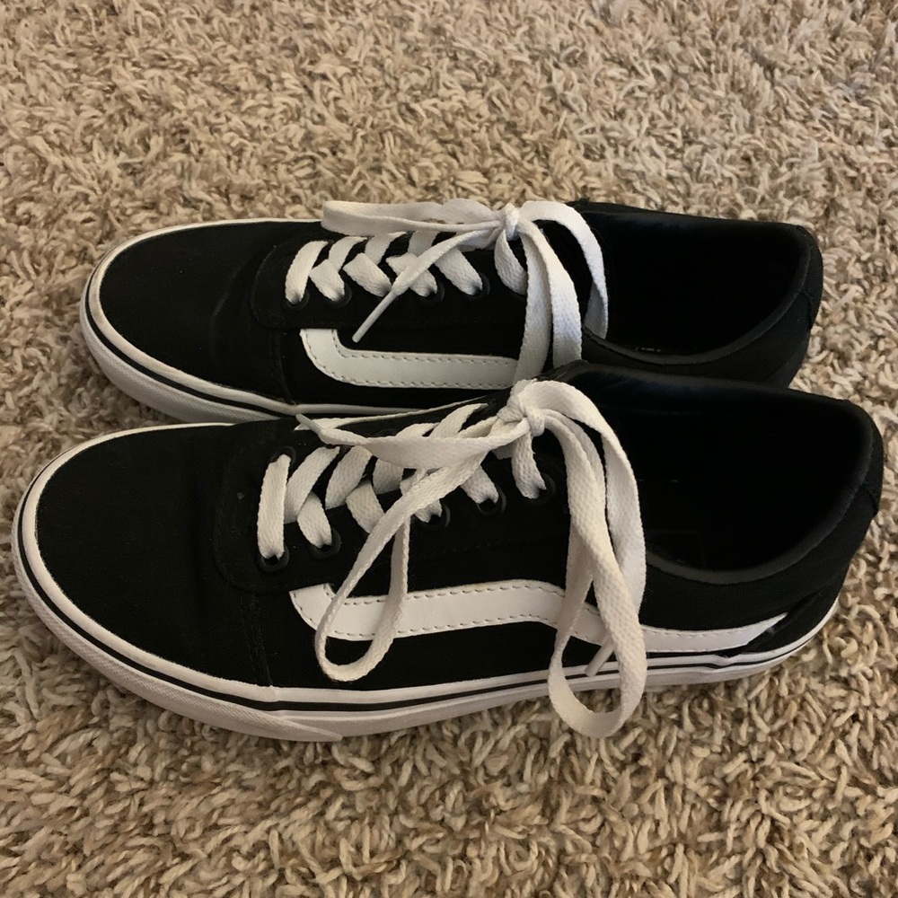 Vans ward sneaker womens size 6.5